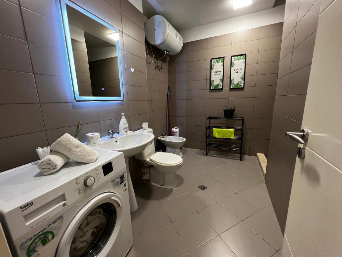 Tirana Main Square Apartman Kültér fotó