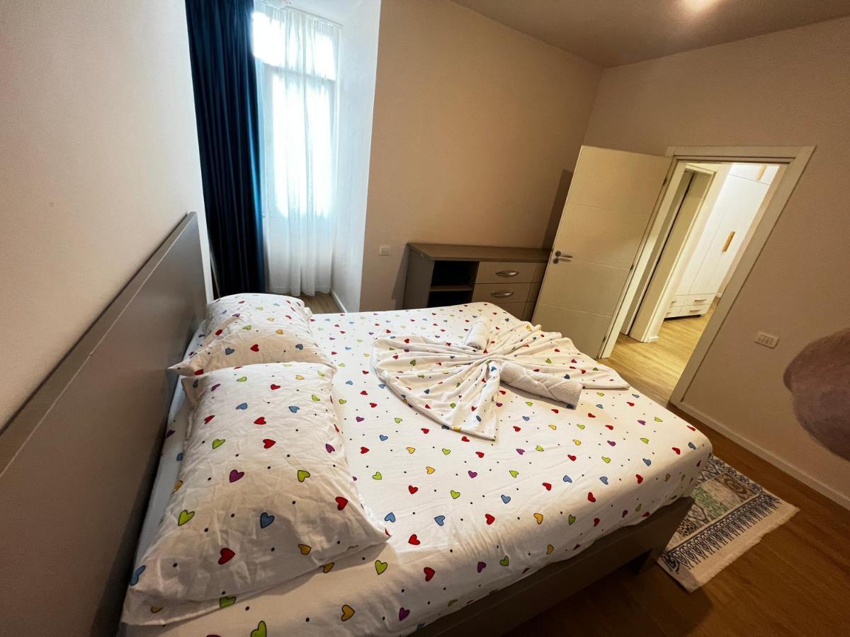 Tirana Main Square Apartman Kültér fotó